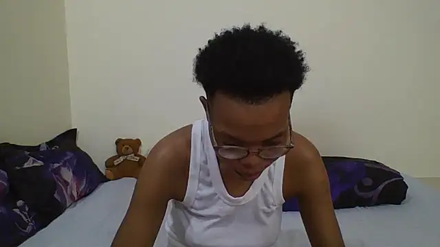 Miss-Hennessy online show from October 13, 6:21 pm