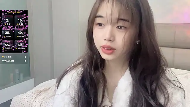 kexin a online show from February 3, 6:40 am