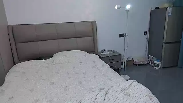 kexin a online show from December 14, 2:28 am