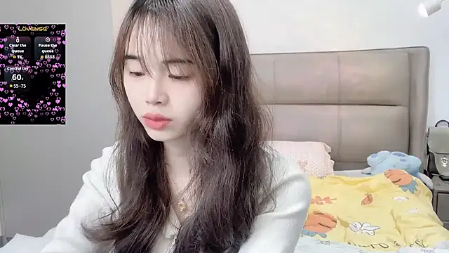 kexin a online show from March 3, 8:42 am