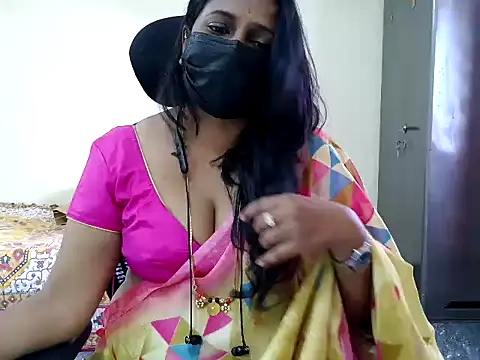 ammu1990 online show from June 8, 8:37 am