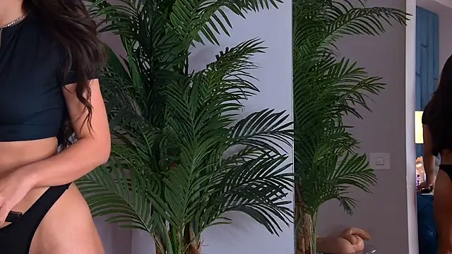 YasminaMoon online show from June 1, 3:41 am