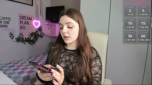 LiaWoow online show from October 11, 9:03 am