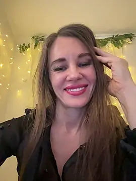 LucieMack online show from March 2, 6:36 pm