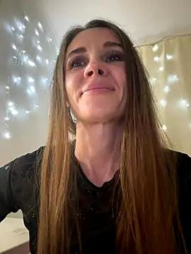 LucieMack online show from October 13, 8:22 pm