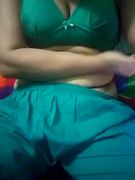 Snapshot of Maria_Mahi chatting on September 18, 6:17 pm Maria Mahi online show from September 18, 6:17 pm