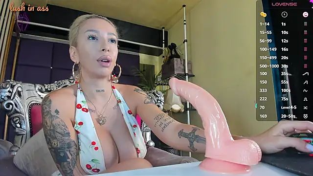 spicyxmilf online show from September 11, 4:13 am