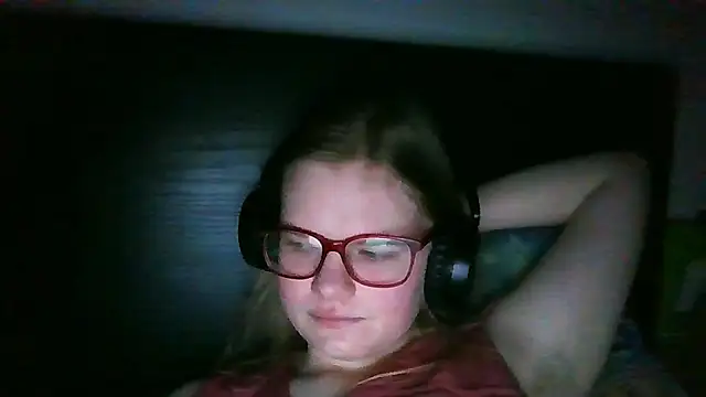 Moonolighta online show from January 6, 4:32 pm