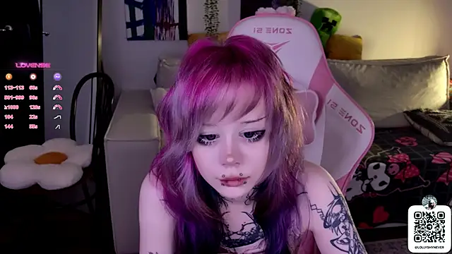 Snapshot of Lollyshy chatting on September 23, 12:25 pm Lollyshy online show from September 23, 12:25 pm