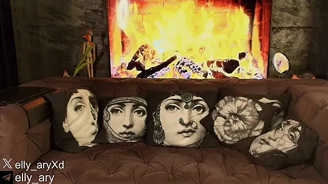 daddyonlyloveme online show from March 15, 9:17 pm