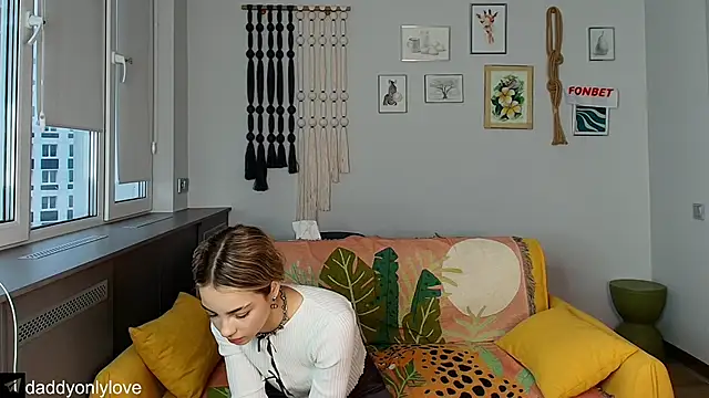 daddyonlyloveme online show from September 24, 9:25 pm