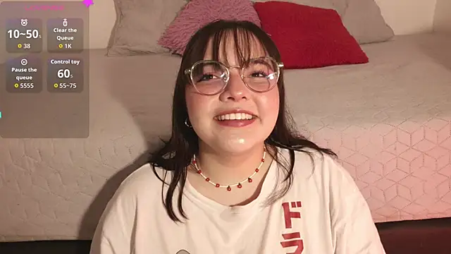 Snapshot of Gaby99_ chatting on October 12, 6:49 am Gaby99 online show from October 12, 6:49 am