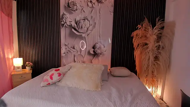 ShaniaDaniels online show from April 1, 10:18 pm