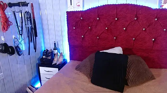 Susanahotsexxx online show from November 24, 11:29 pm