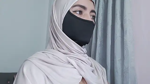 jade nassar online show from November 29, 2:48 am