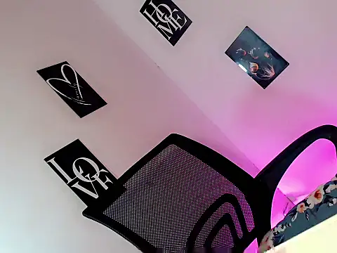 your hottest kim online show from March 24, 4:18 am