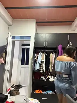 emilysofiia online show from October 31, 11:20 pm