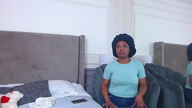 NatashaSilver online show from November 4, 1:27 pm