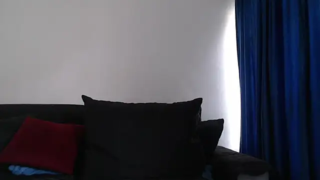 Snapshot of evilheart_69 chatting on October 17, 5:16 pm evilheart 69 online show from October 17, 5:16 pm
