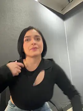 Emily Rivers  online show from November 27, 1:36 pm