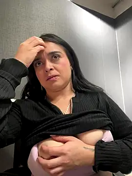 Emily Rivers  online show from November 14, 2:28 pm