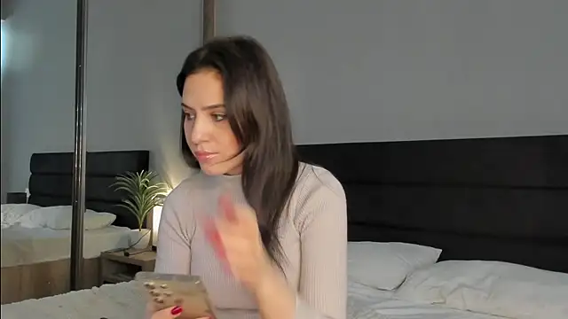 Forever Smiler online show from October 12, 10:50 am