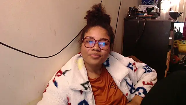 madelene online show from March 4, 2:29 am