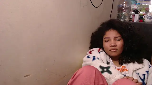 madelene online show from May 30, 4:32 am