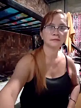 SexyHottMom online show from June 4, 9:41 pm