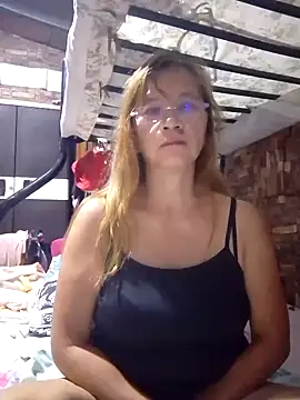 SexyHottMom online show from September 20, 10:52 pm