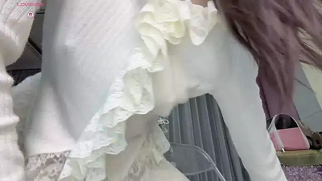 Yaya--728 online show from April 1, 12:06 pm