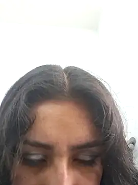 CAROLINE  07 online show from November 29, 1:26 pm