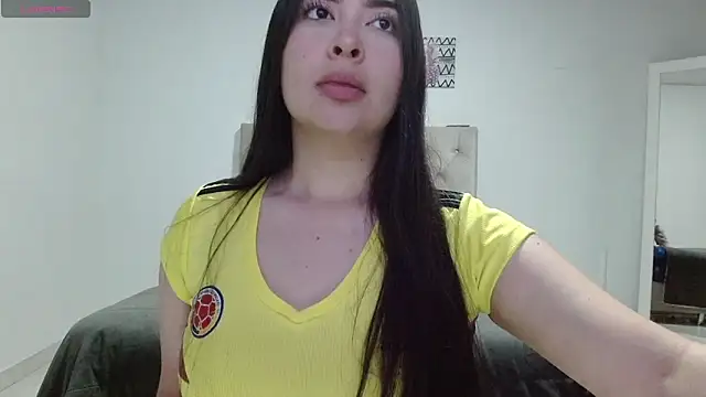 Ashley33  online show from June 18, 12:34 am