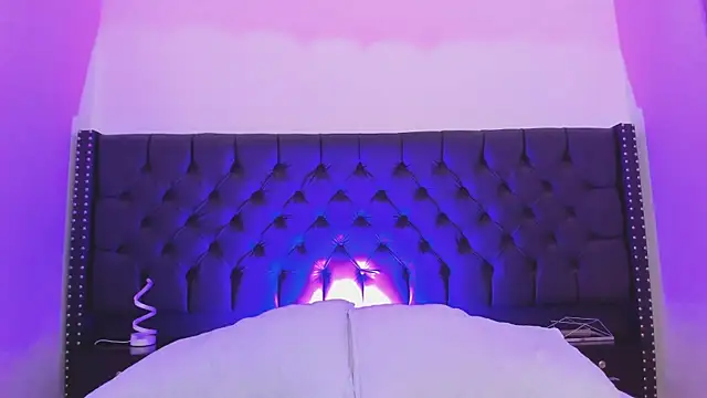 CarlySommers online show from November 18, 4:13 am