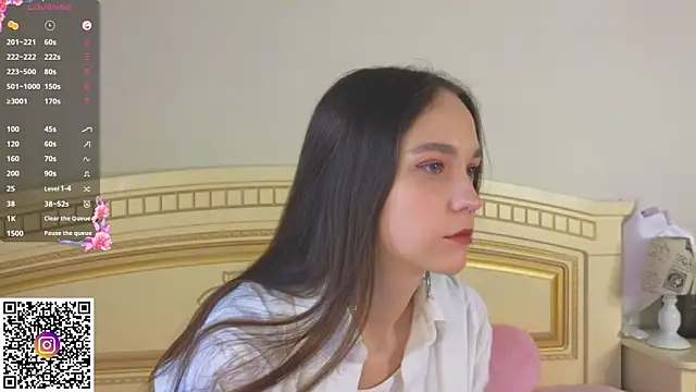 SoftieDream online show from December 5, 6:35 am