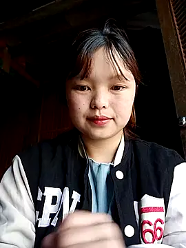 XoiXoi232 online show from November 27, 1:41 am