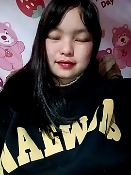 XoiXoi232 online show from March 11, 10:30 am