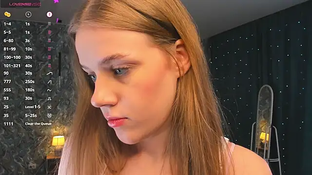 OdellaFrake online show from April 4, 7:56 pm