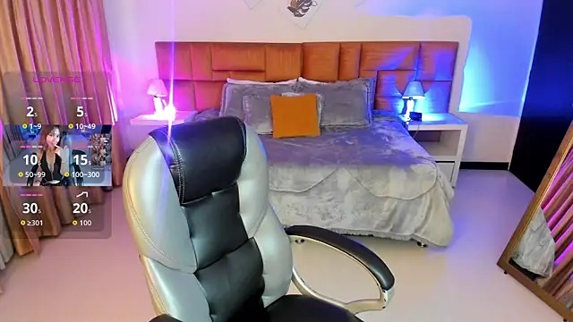 Catti Brie online show from November 15, 11:44 am