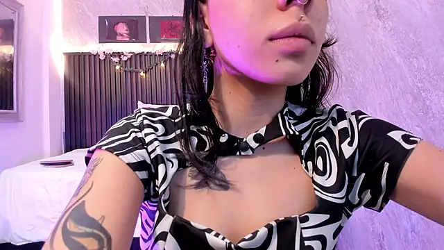 dark  nymph online show from September 24, 11:42 am