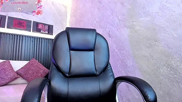 dark  nymph online show from September 16, 12:24 pm