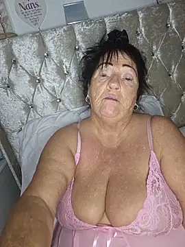 Angeldelightt online show from November 13, 4:28 pm