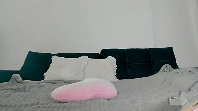 cuteleraay online show from November 1, 8:13 pm