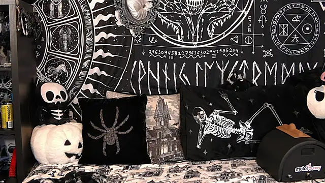 Paige Turner online show from November 15, 12:55 am