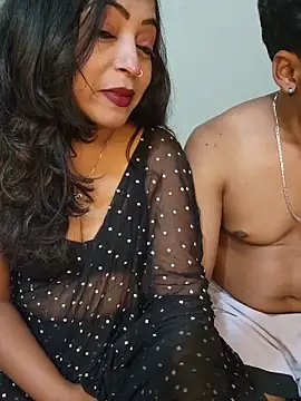 Hotbhabi305 online show from February 21, 5:13 pm