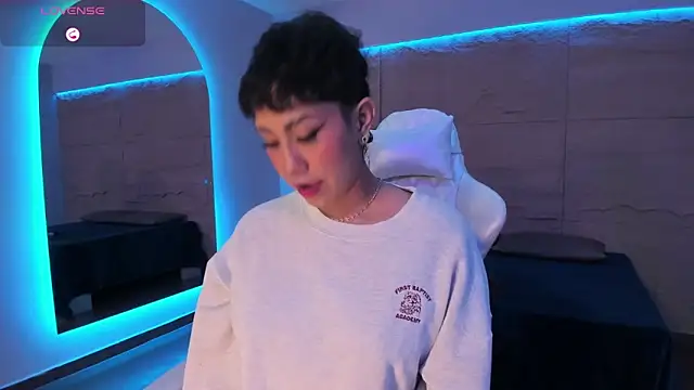 ZahaRose online show from September 21, 8:29 pm