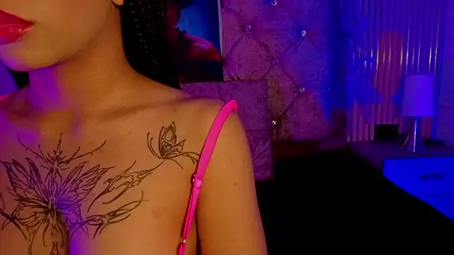 railey rosse  online show from October 24, 1:01 am