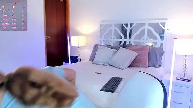 MikaelaStone online show from December 14, 11:38 am