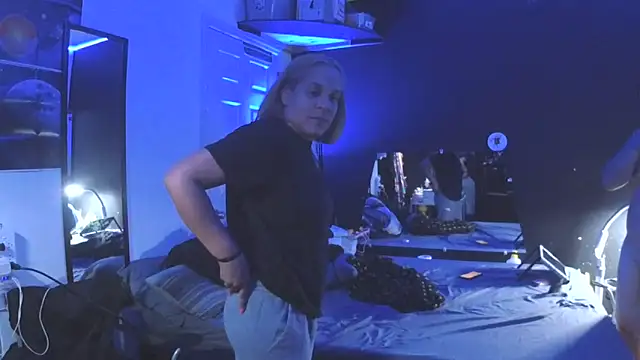 LuisBellaco online show from March 18, 5:45 am