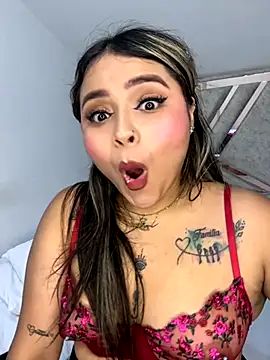 ashley-swift- online show from October 3, 7:02 am